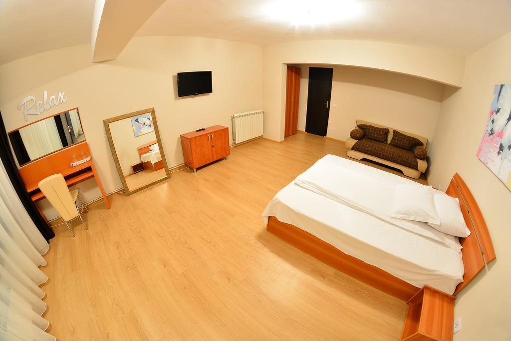 Casa Cojocaru- Camere De Inchiriat In Scop Turistic Drobeta Turnu Severin Exterior foto